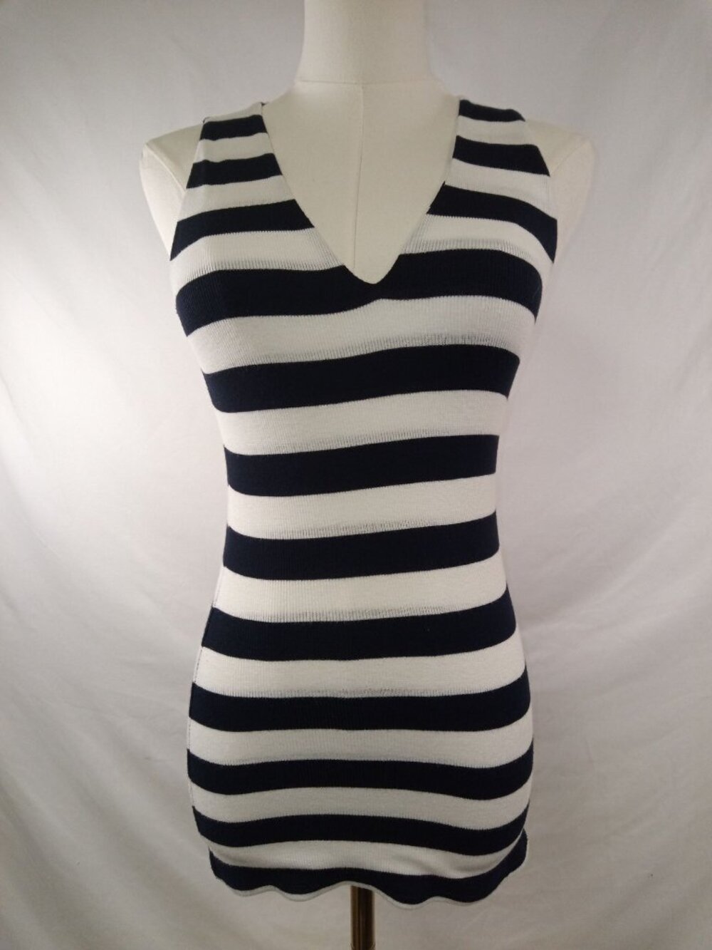 INC Women's Navy Blue and White Ribbed Striped V-Neck Tank Top Size XS